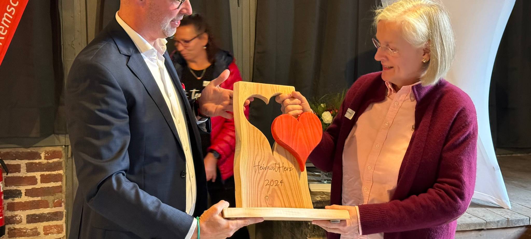 Remscheider HeimatHerz 2024 für Martina Holthaus