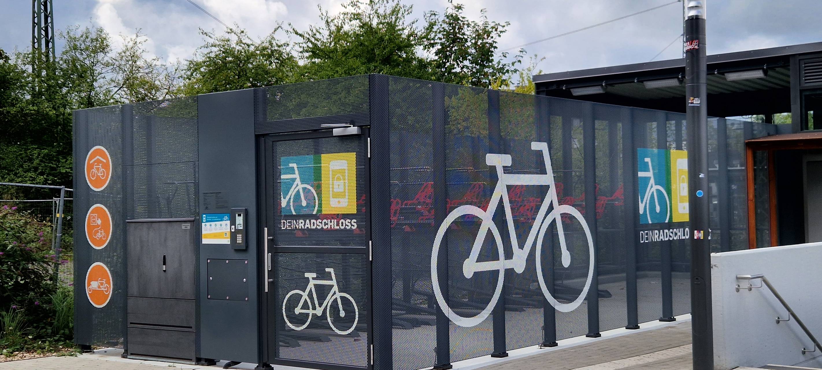 Fahrradabstellanlage am Solinger HBF bleibt vorerst gesperrt