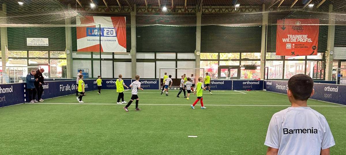 Die RSG-Kicker-Kids in der Bayer 04 Fußballschule