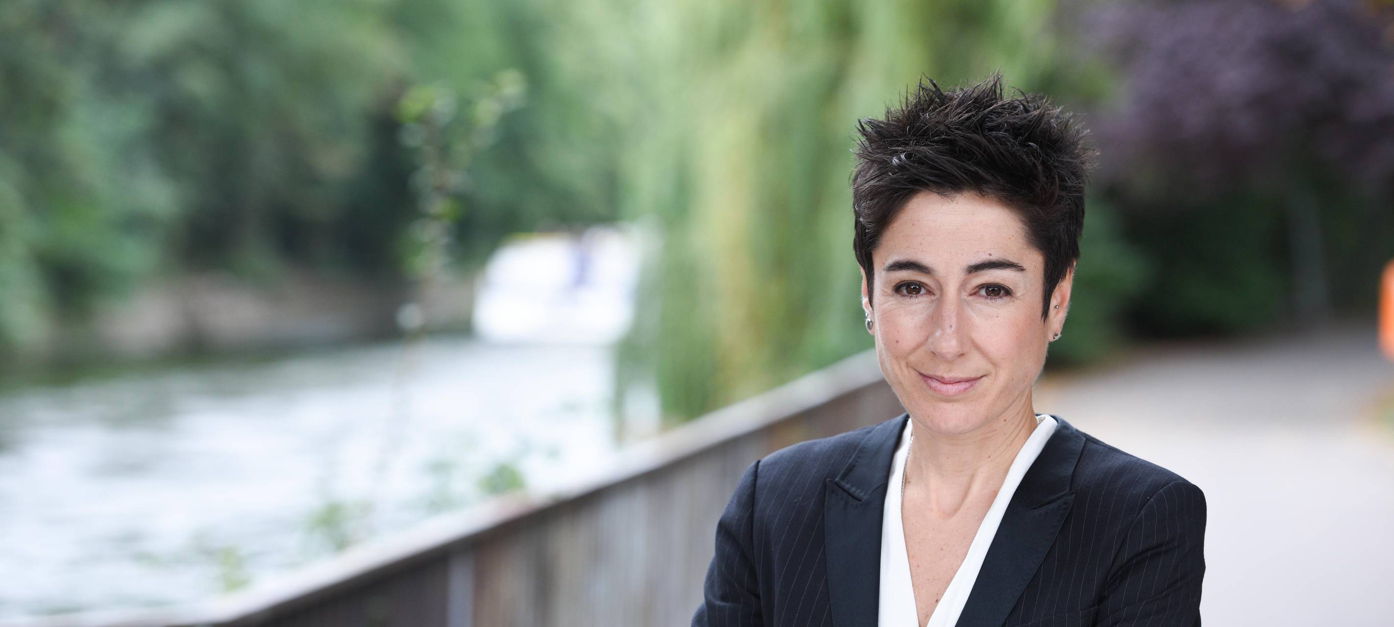 Wir bringen euch zur Solinger Ehrenpreis-Verleihung mit Dunja Halali und Veronica Ferres