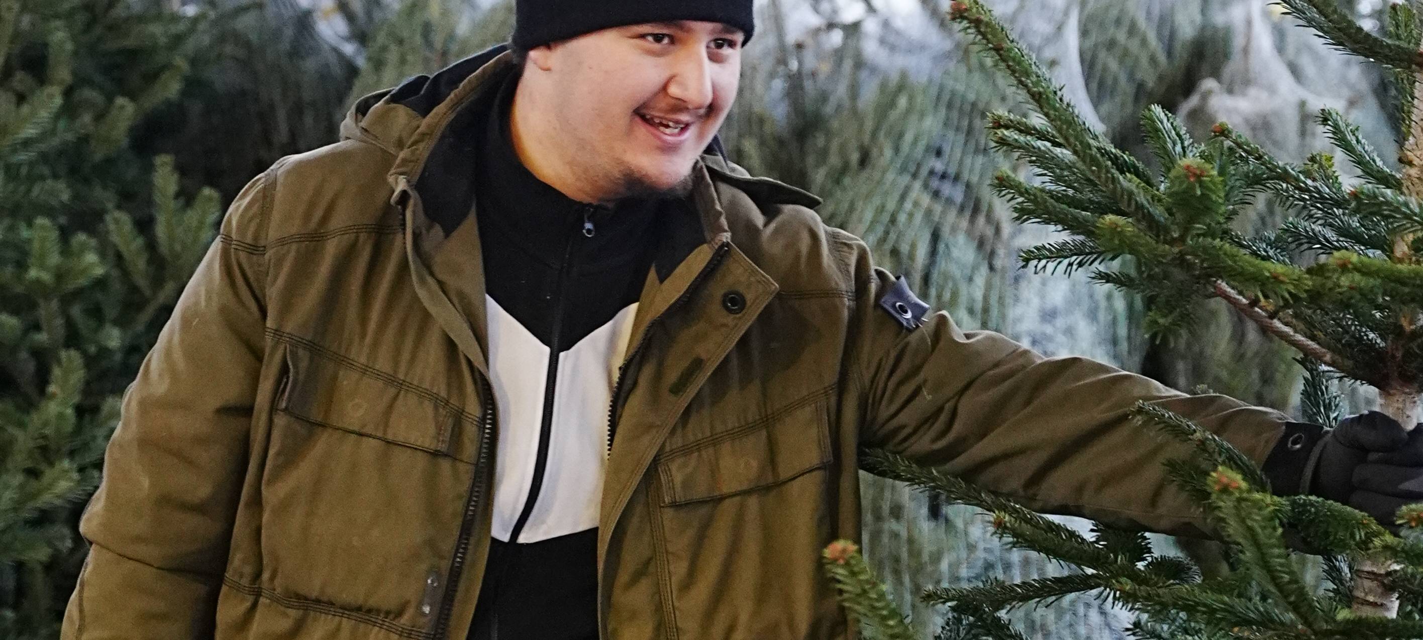 Weihnachtsbaumverkauf für Lichtblicke bei Schönauen in Solingen