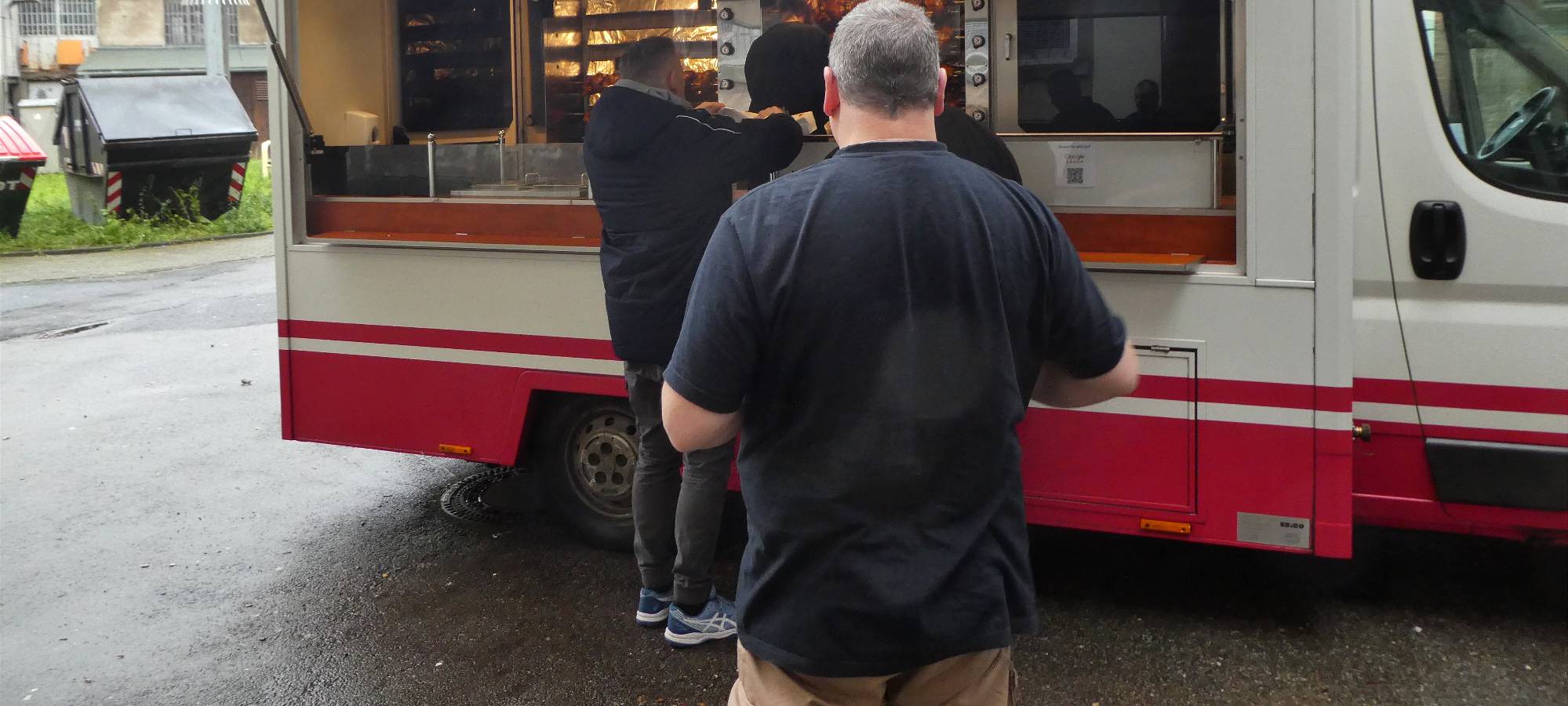 Weihnachten in der JVA Remscheid: Heiligabend kommt der Hähnchenmann