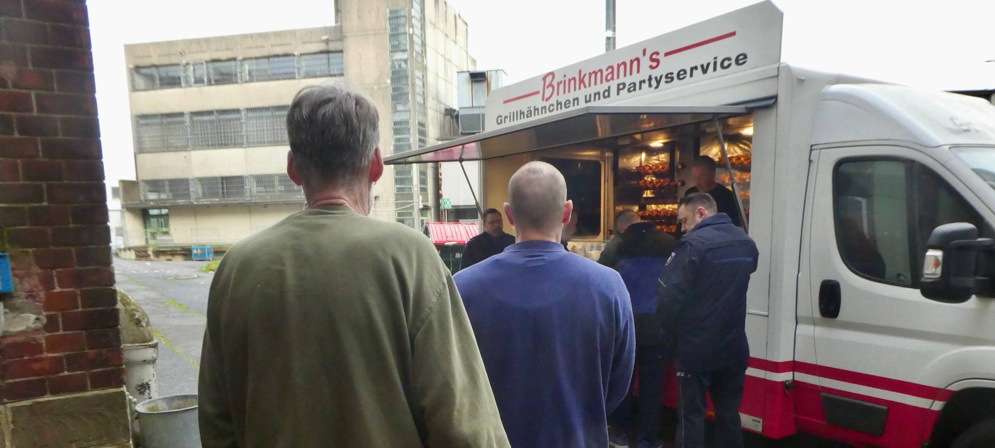 Weihnachten in der JVA Remscheid: Heiligabend kommt der Hähnchenmann