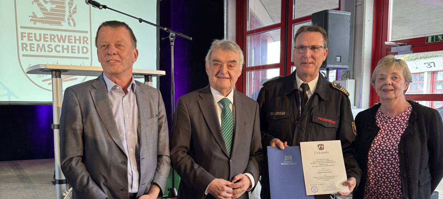 Stabwechsel bei der Feuerwehr Remscheid