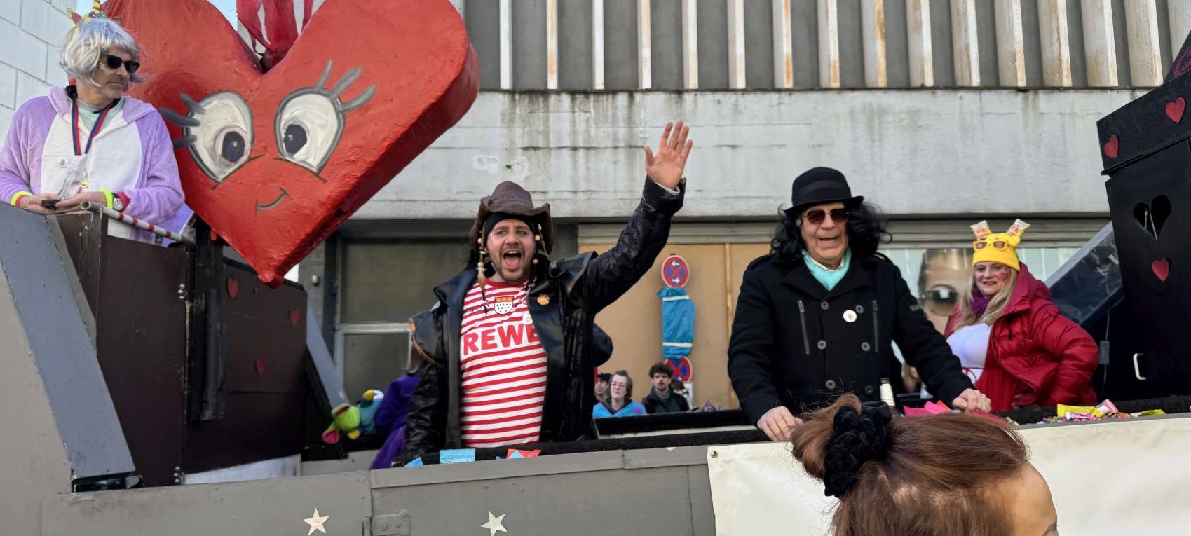 Bildergalerie: Rosenmontag und After-Zoch-Party in Solingen