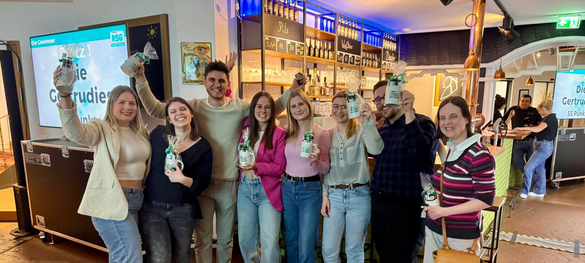 Die Gertrudies gewinnen das 4. Radio RSG-Kneipenquiz