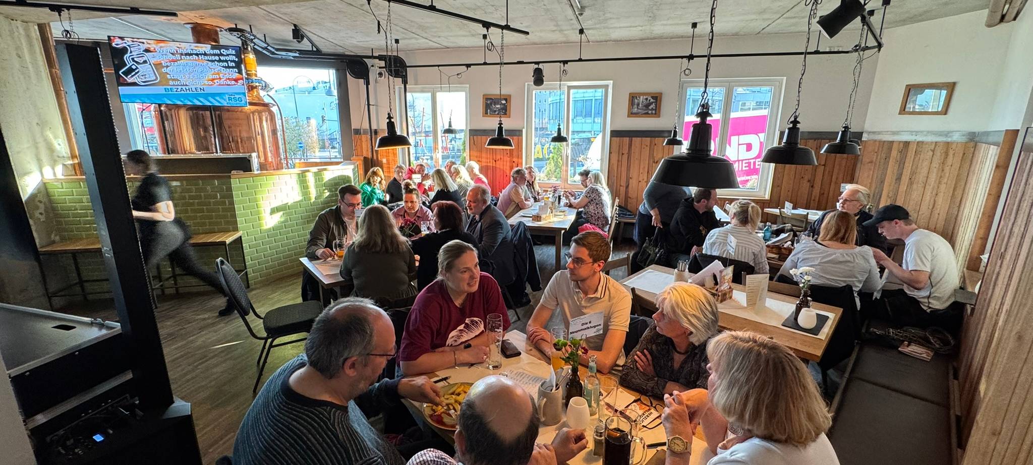 Die Gertrudies gewinnen das 4. Radio RSG-Kneipenquiz