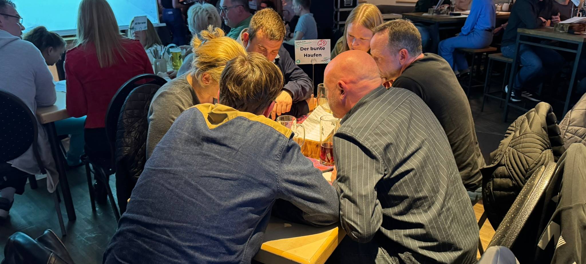 Die Gertrudies gewinnen das 4. Radio RSG-Kneipenquiz