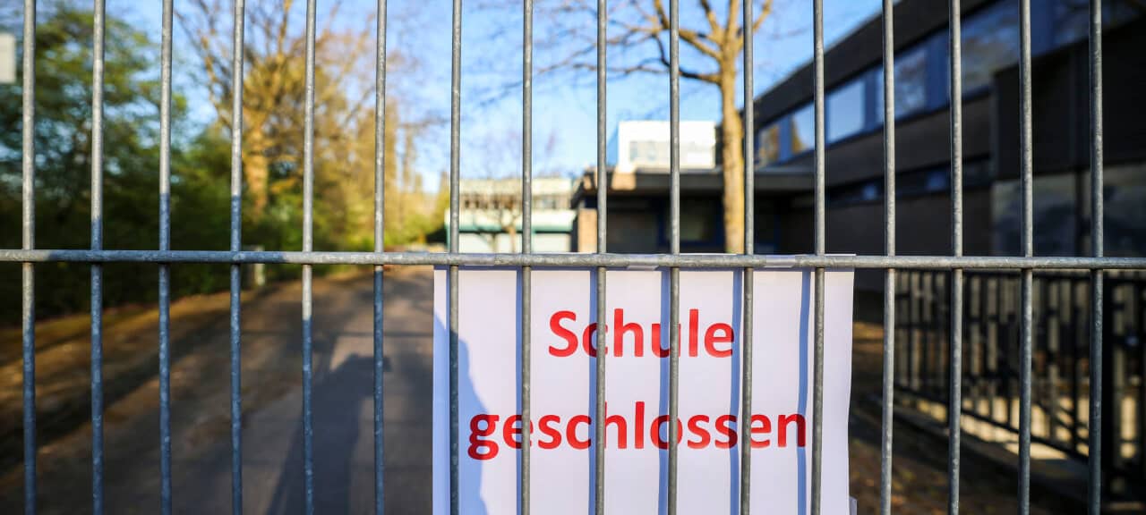 Kein Präsenzunterricht in NRW: Schulen bleiben am Montag geschlossen