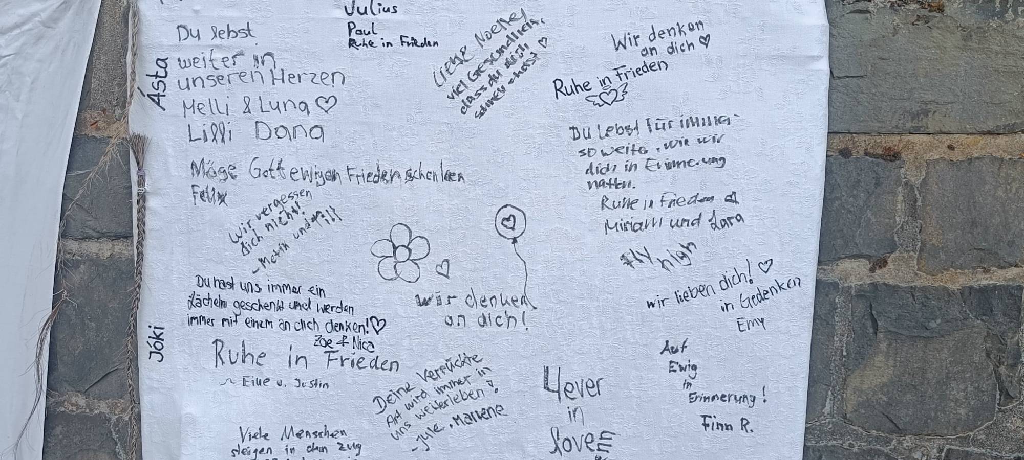 Lennep trauert nach tödlichem Unfall an der Karlstraße