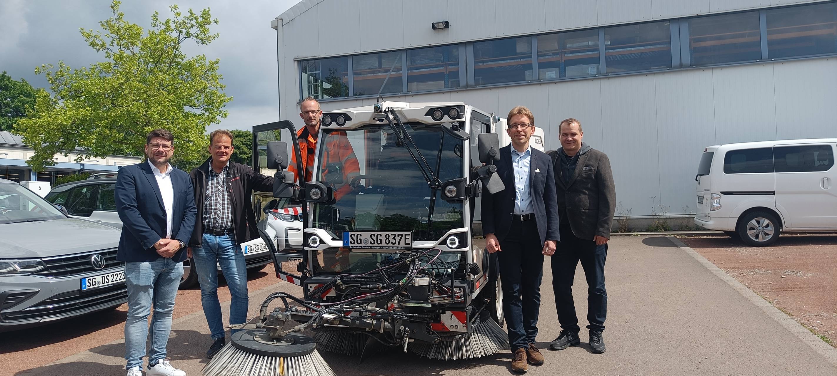 Solingen hat erste 5G-Kehrmaschine