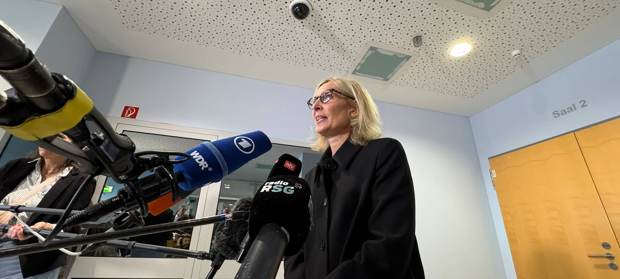 Fronhof-Prozess: Angeklagter gesteht Messerangriff