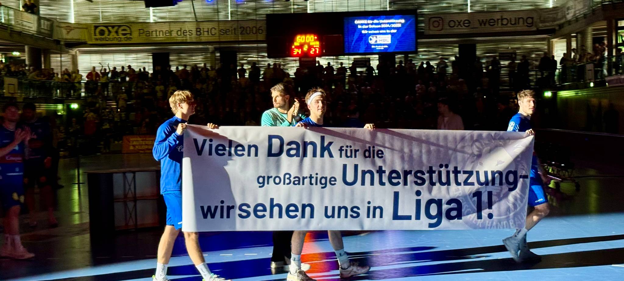 Da ist das Ding! Der Bergischer HC feiert die Meisterschaft