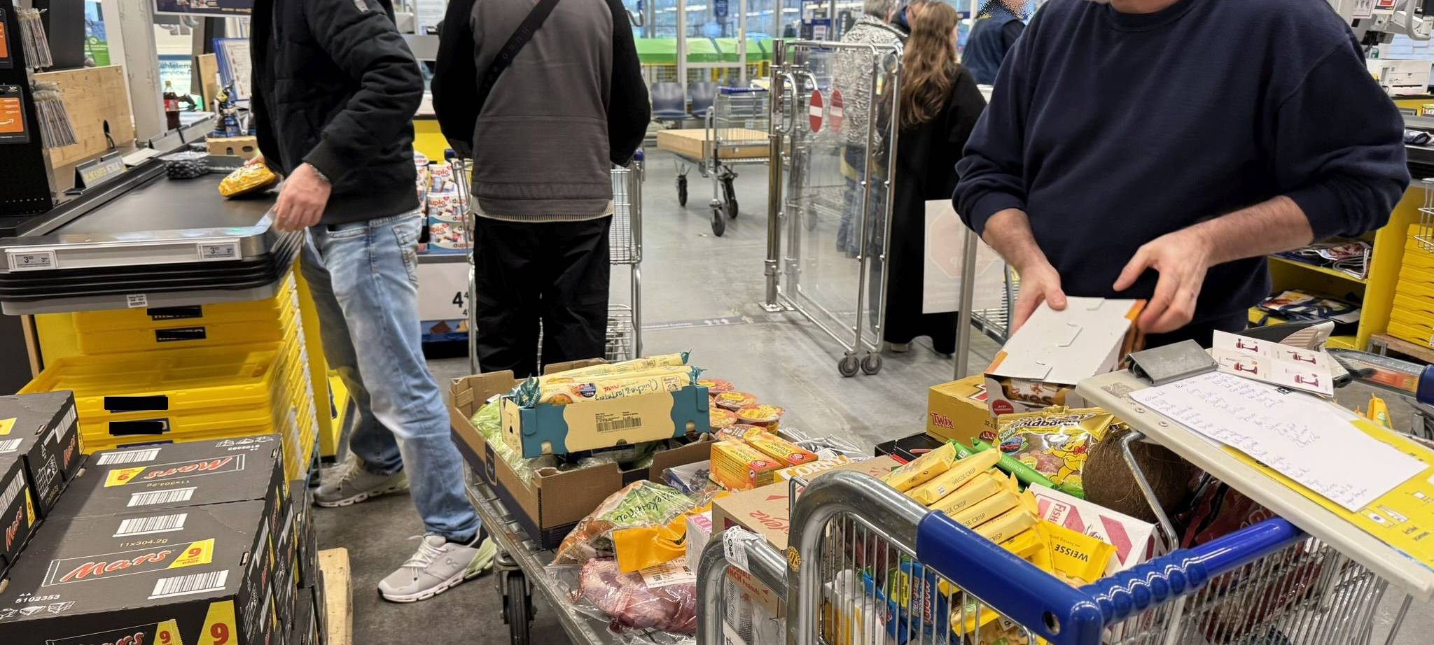 Knast live: Frisch-Fleisch - JVA on tour im Großmarkt