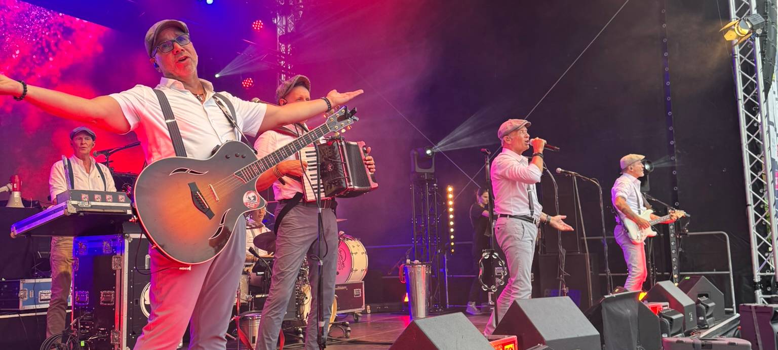 Solingen: Sommerparty auf dem Neumarkt hat begonnen