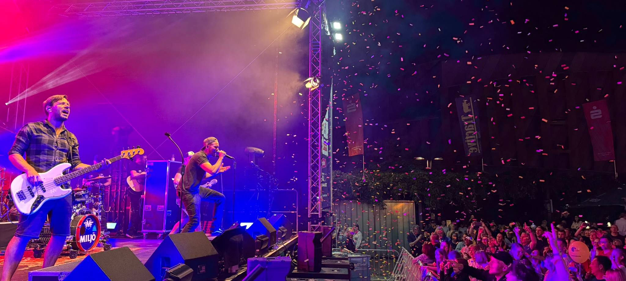 Solingen: Sommerparty auf dem Neumarkt hat begonnen