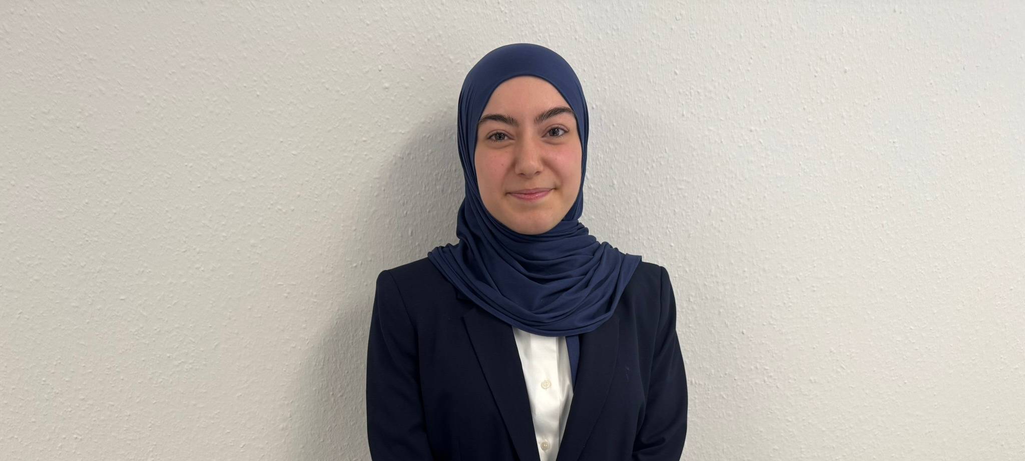 OB-Wahl Solingen: Dafür steht Büşranur Çetin, ABI