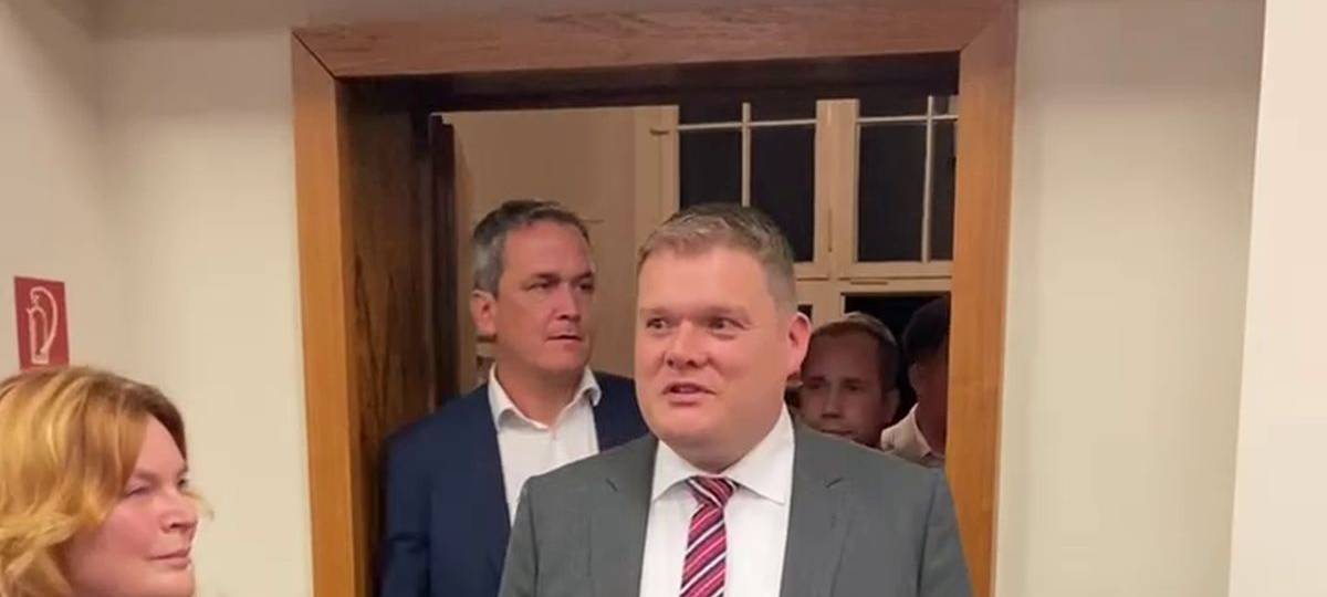 OB-Wahl Solingen: Flemm & Neumann in der Stichwahl