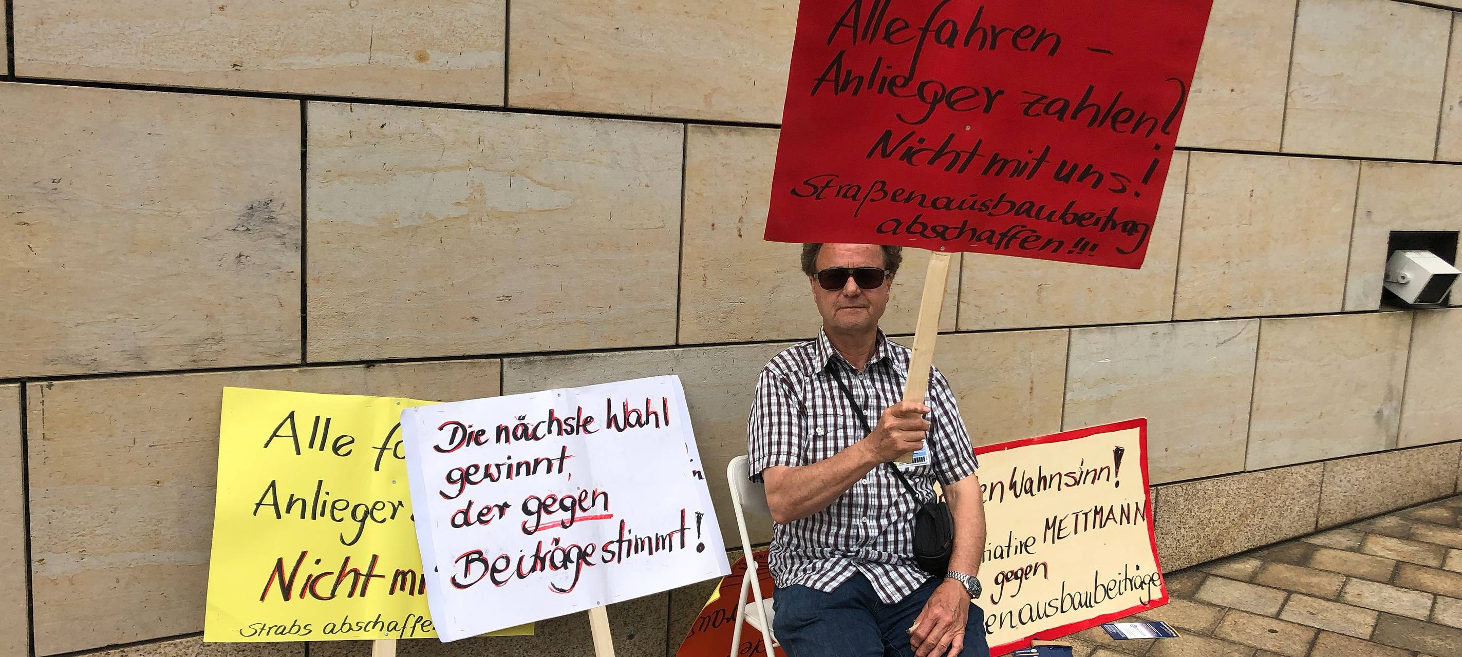 Abschaffung der Straßenausbaubeiträge: Einsamer Wolf mit großem Rückhalt