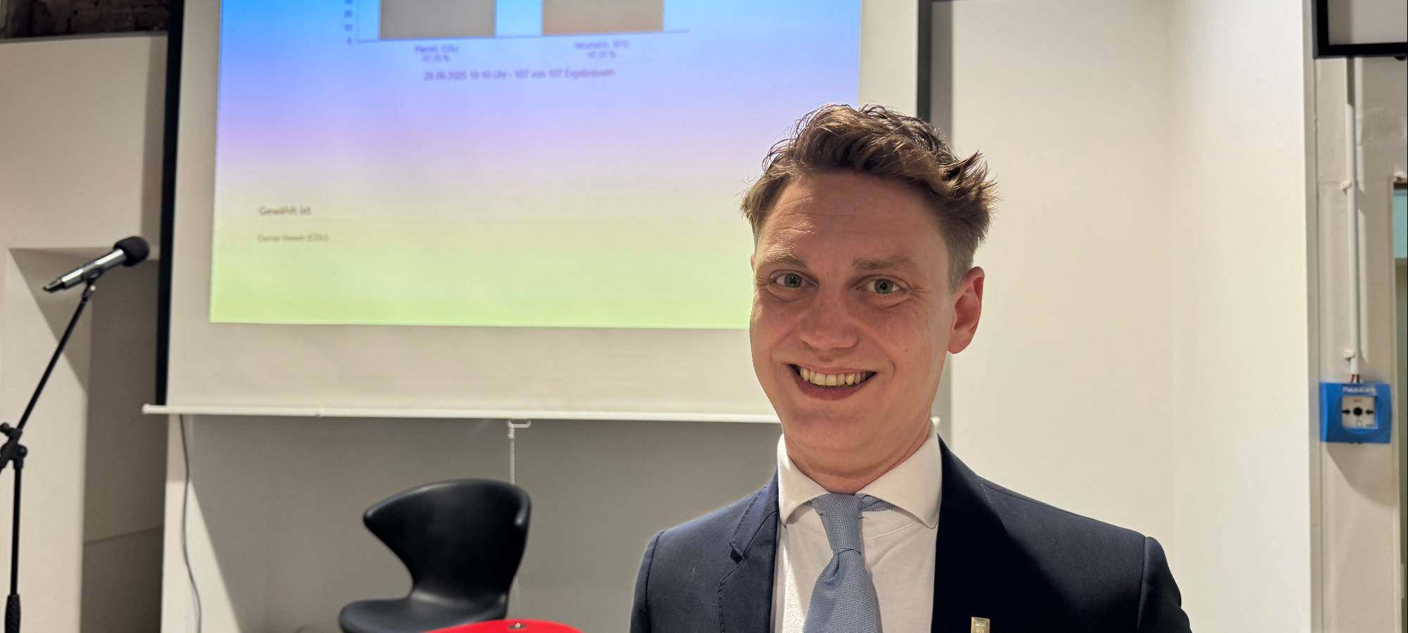 OB-Wahl: Flemm (CDU) gewinnt in Solingen, Wolf (SPD) in Remscheid