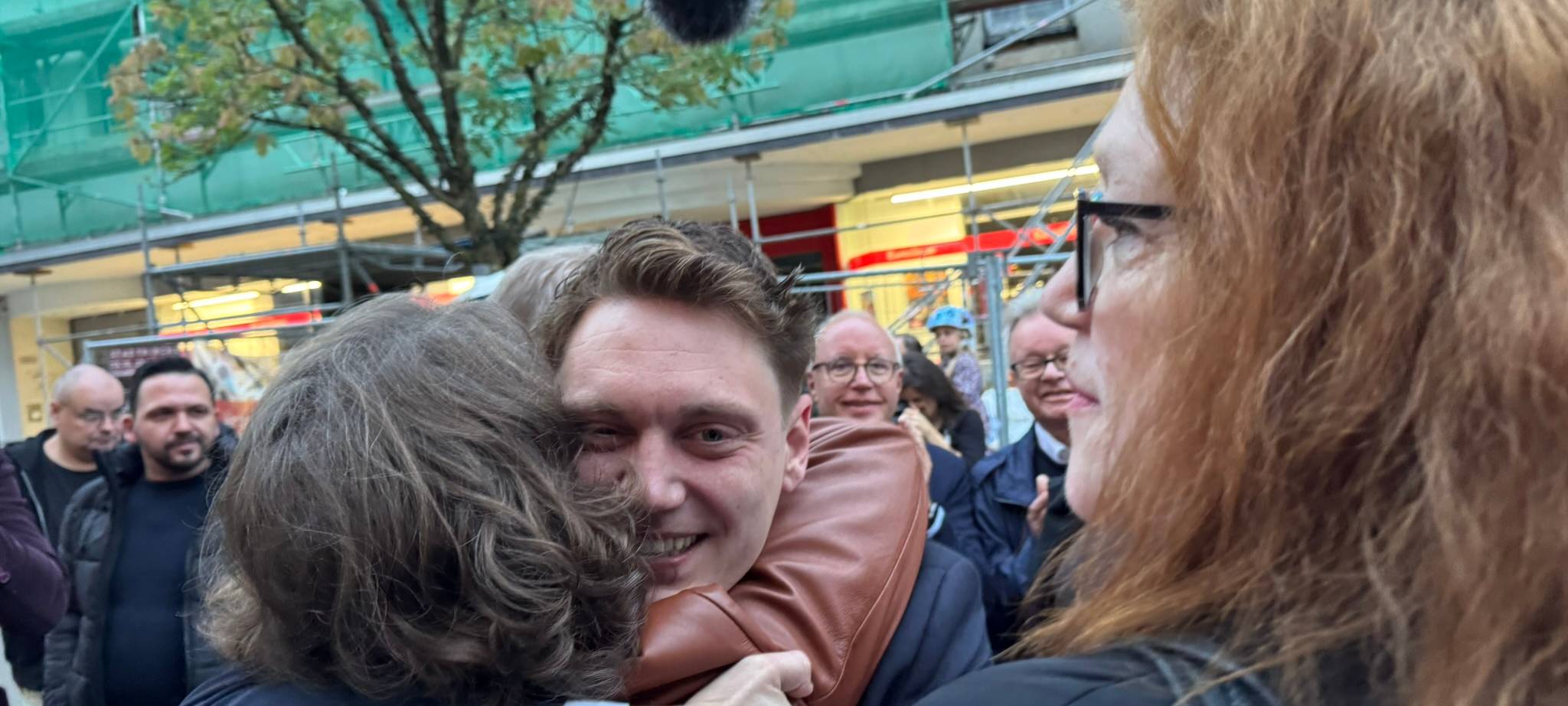 OB-Wahl: Flemm (CDU) gewinnt in Solingen, Wolf (SPD) in Remscheid