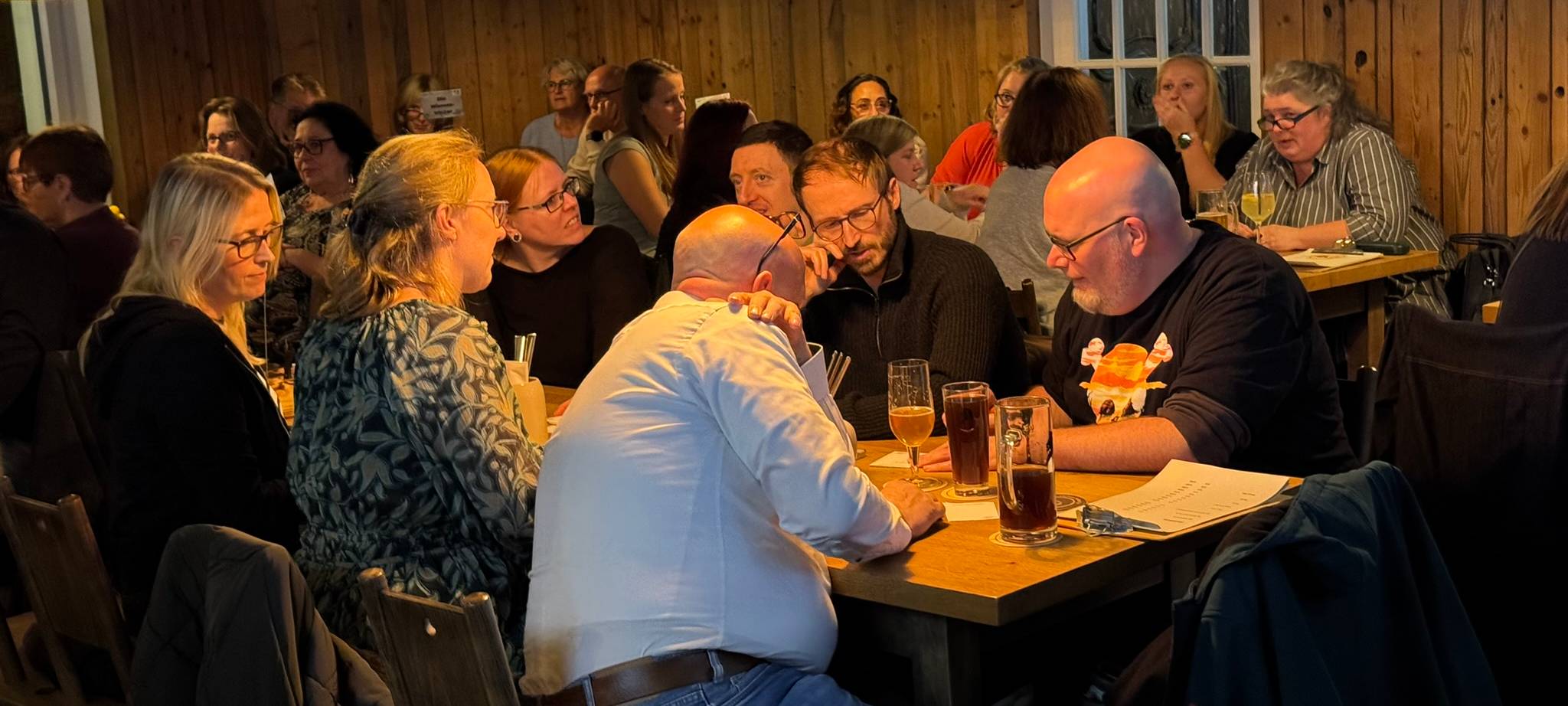 Familienbande rockt das Kneipenquiz