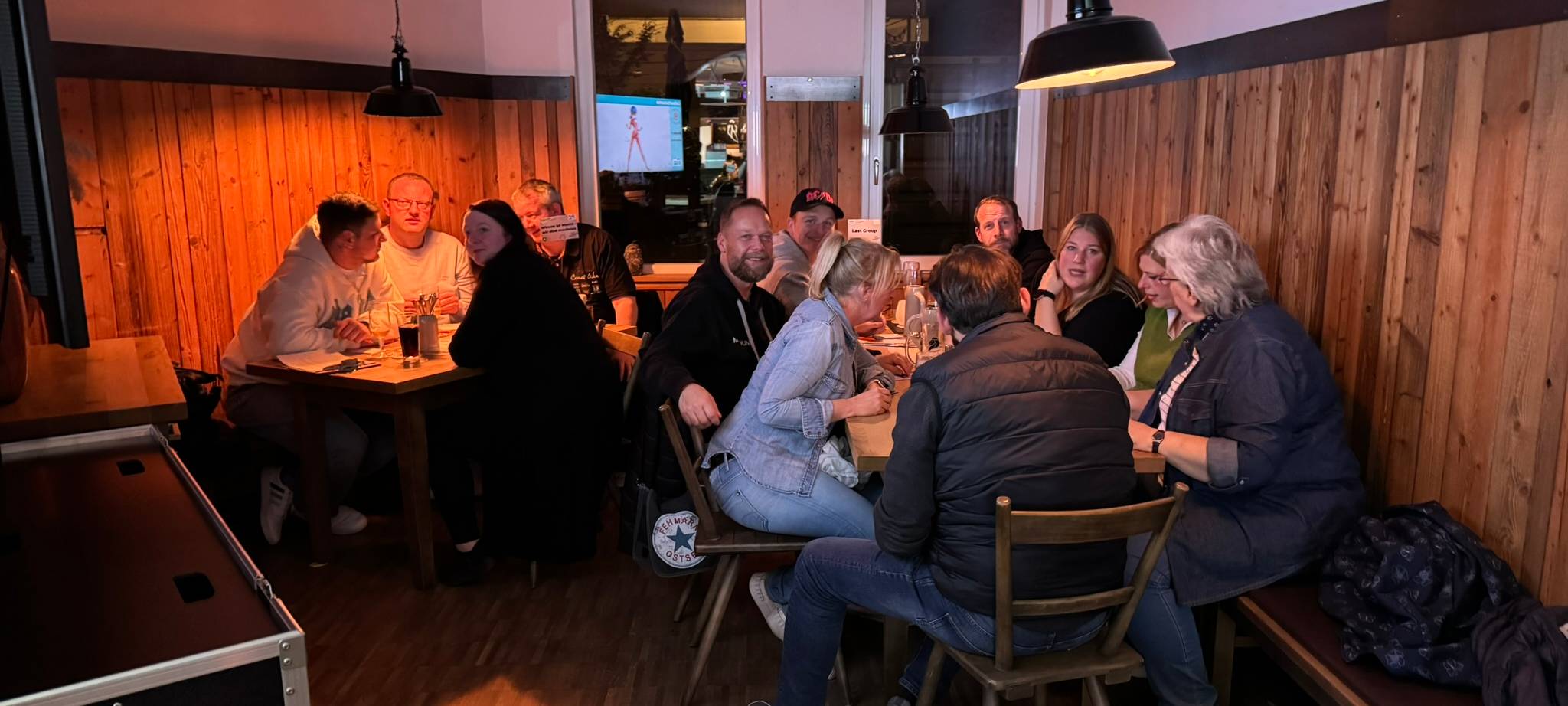 Familienbande rockt das Kneipenquiz