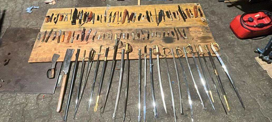 Schwerter und Degen gefunden in Solingen
