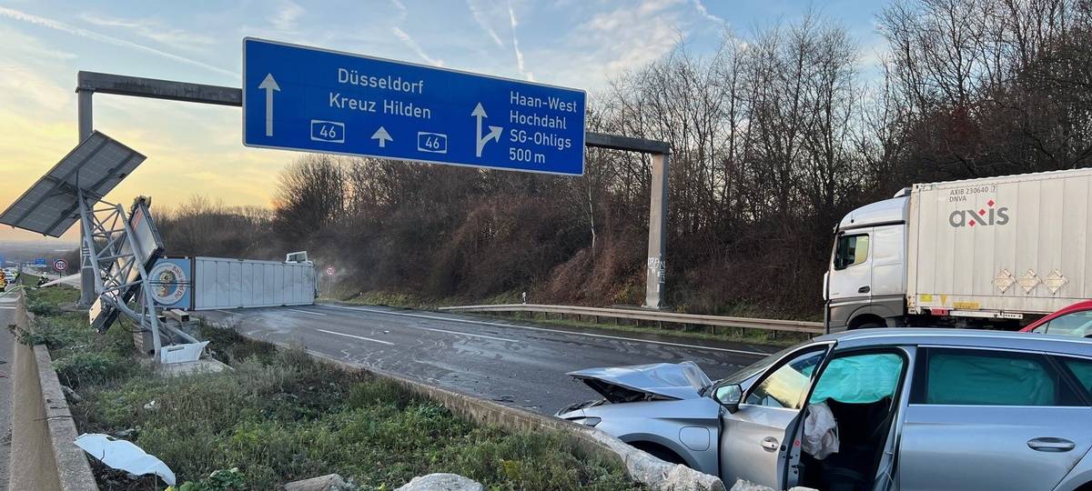 Lange Sperrung auf der A46 bei Haan nach Lkw-Unfall