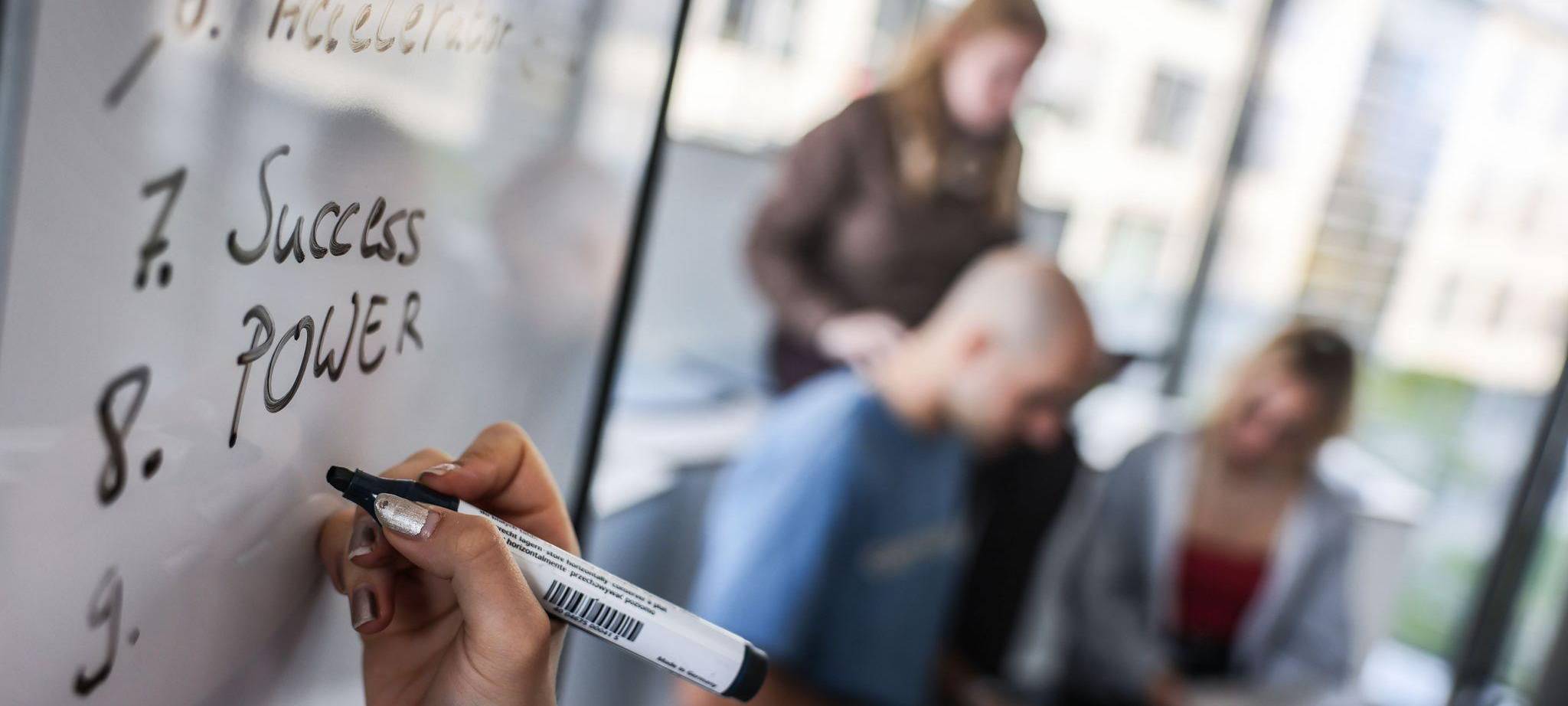 Das große Ganze in kleinere Punkte unterteilen, raten Experten.