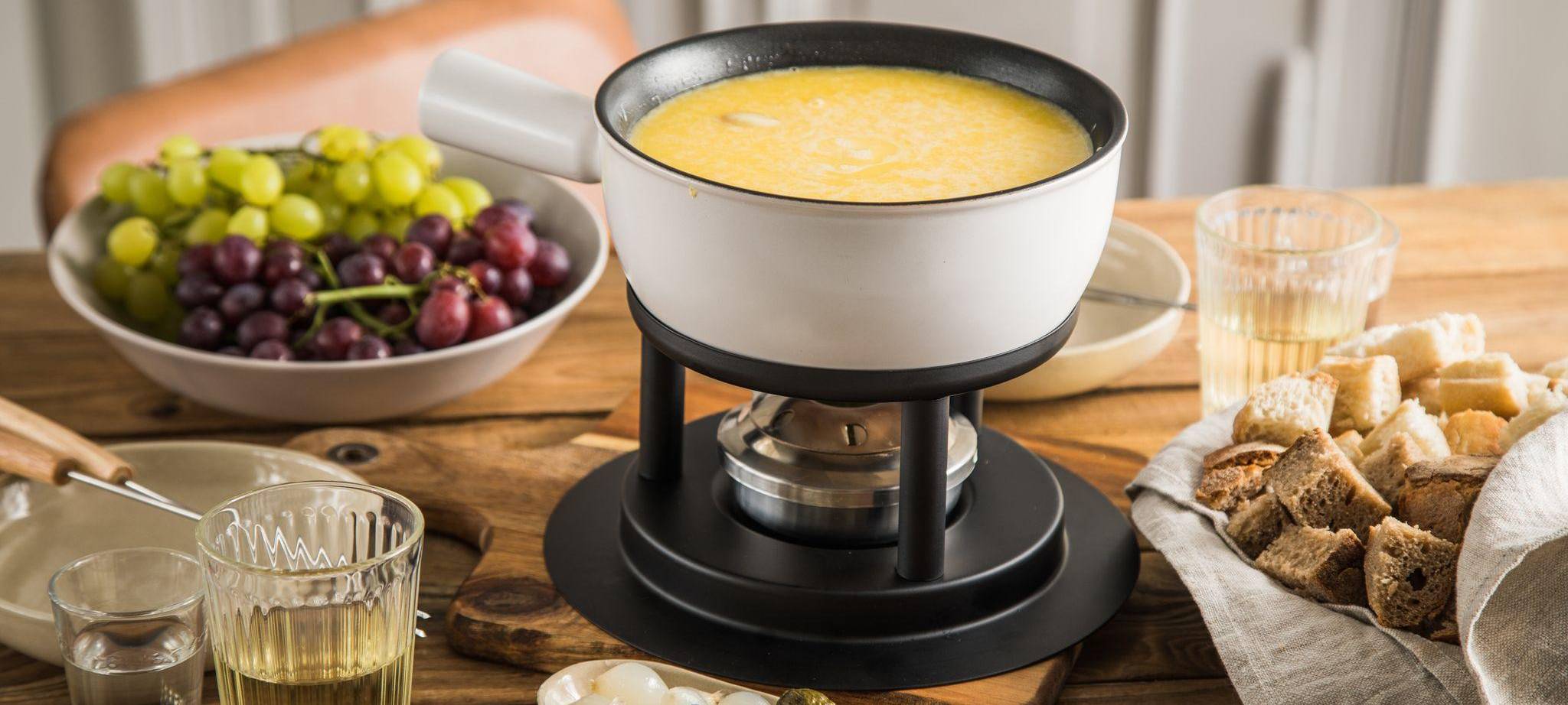 Käsefondue auf einem Tisch