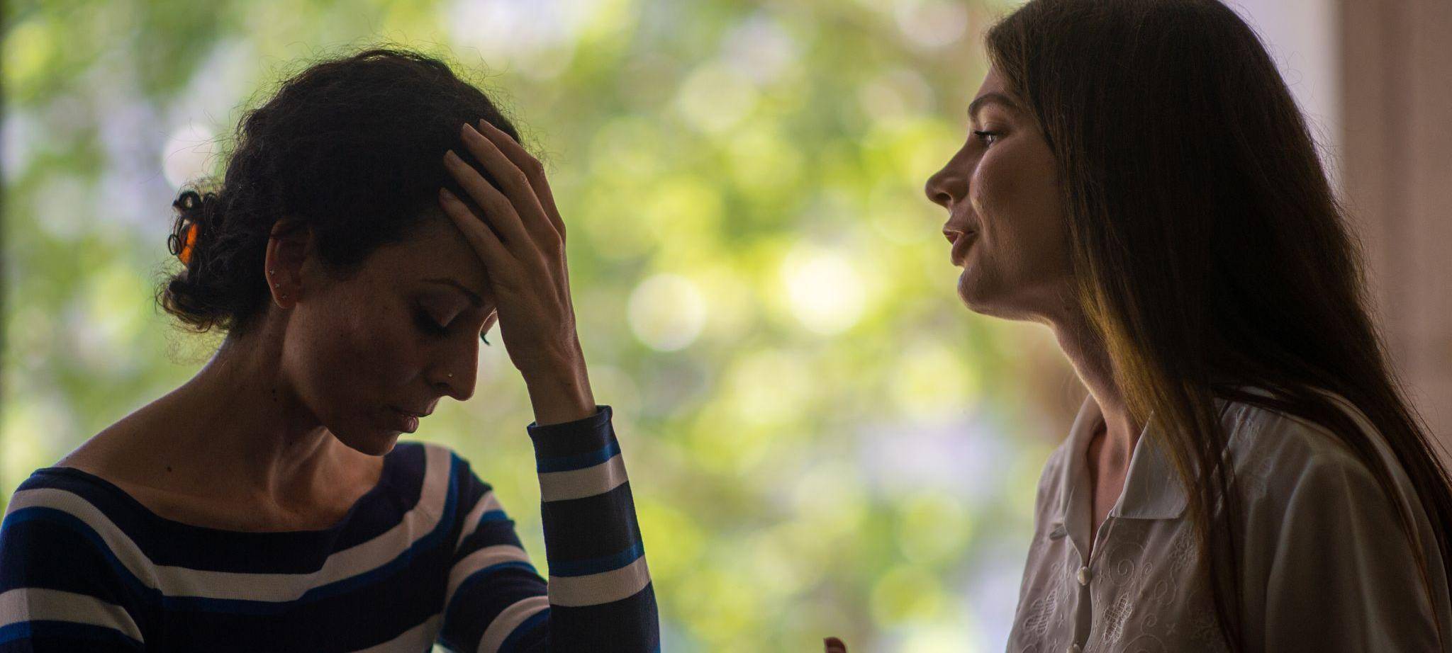 Gespräch unter Kolleginnen