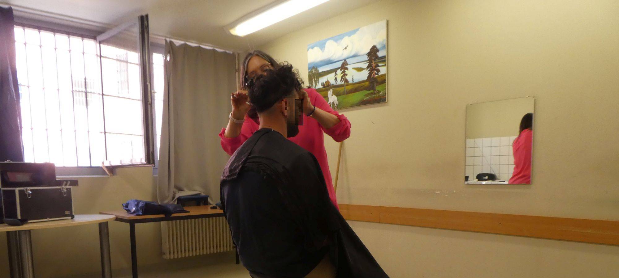 Knast live: Haarrest - Macht Gefängnis schneller grau?