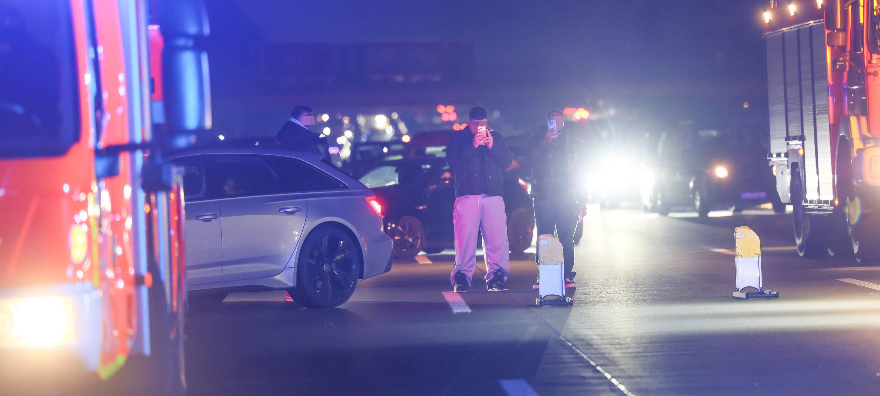 A3: Probleme mit Rettungsgasse und Gaffern bei Unfall