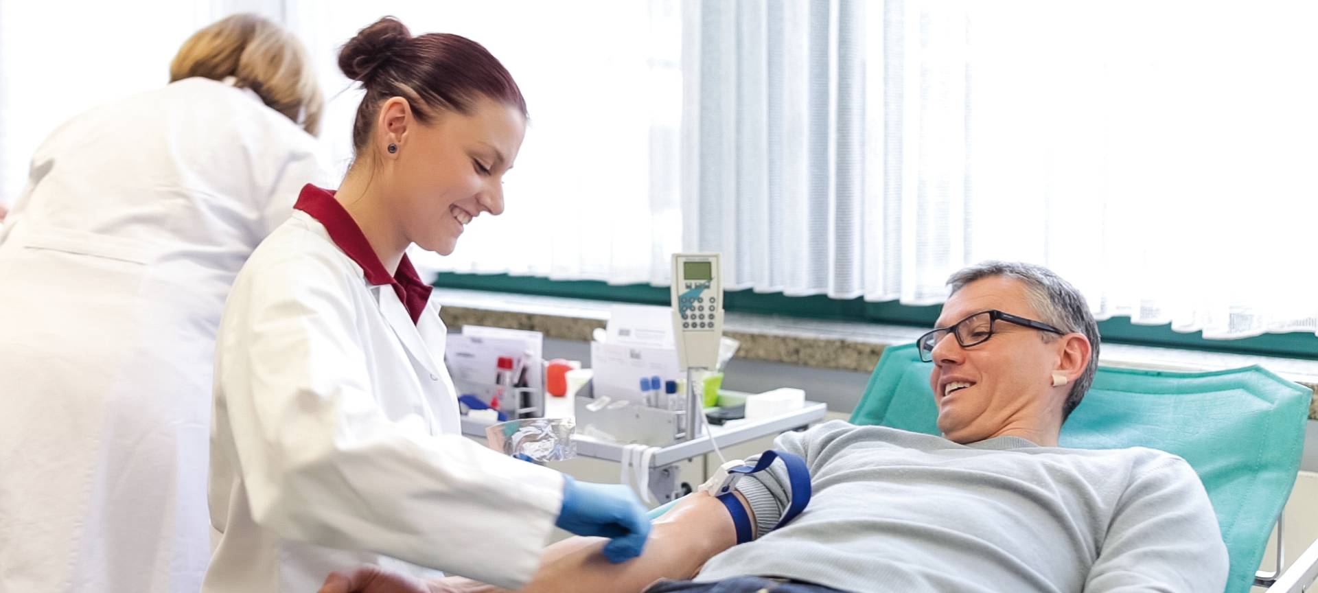 DRK schlägt Alarm: Blutspende-Vorräte sinken