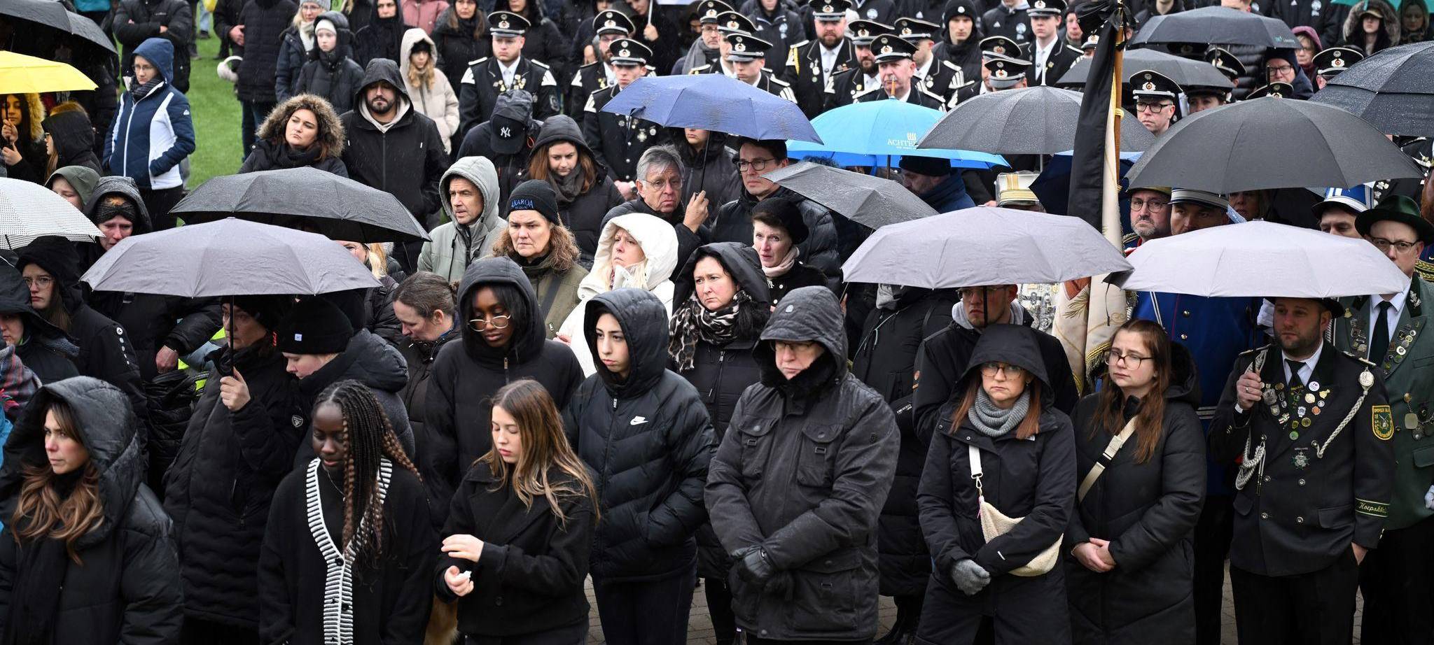 Gewaltsamer Tod von Yosef - Trauerfeier