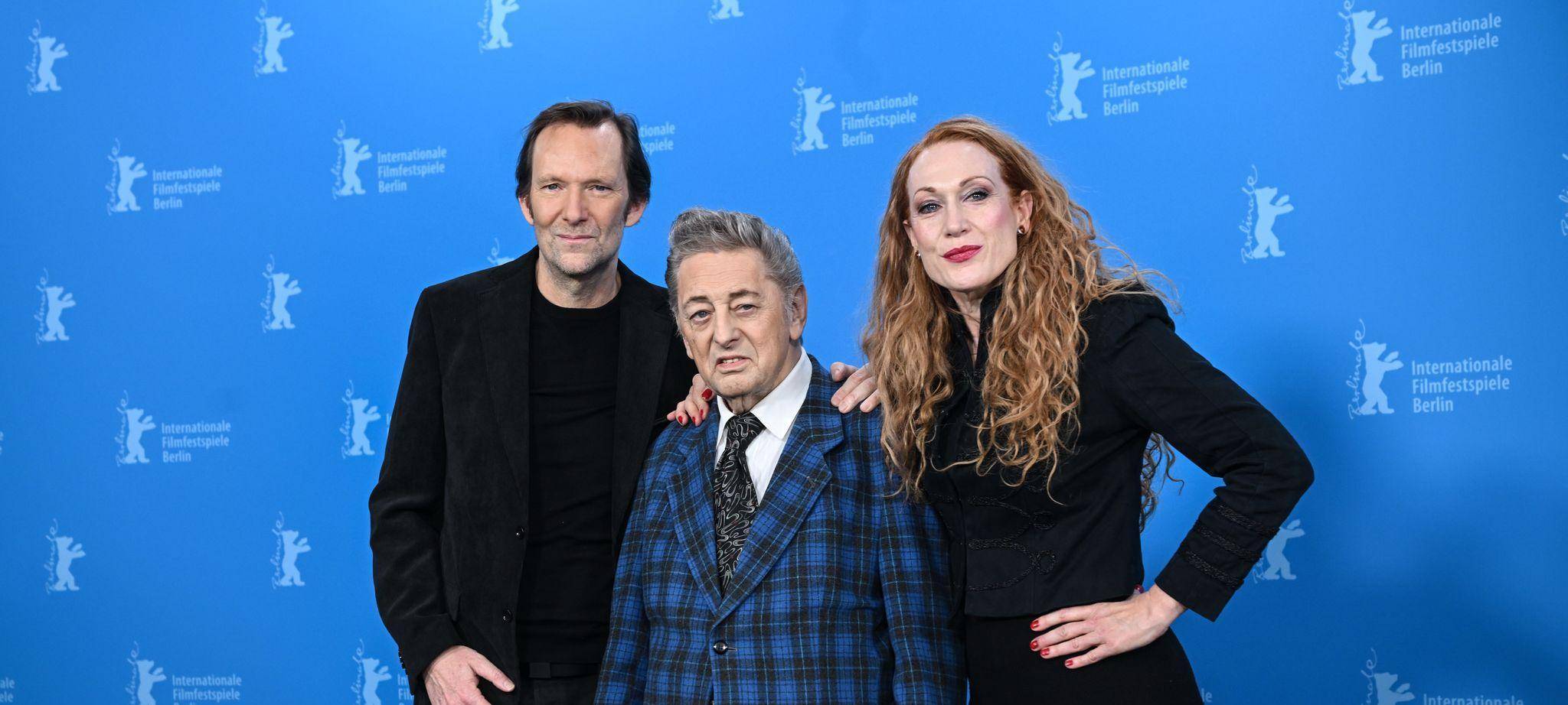76. Berlinale - Photocall "The Loneliest Man in Town"