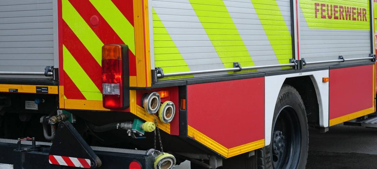 Solinger Feuerwehr hilft bei Bomben-Einsatz in Monheim