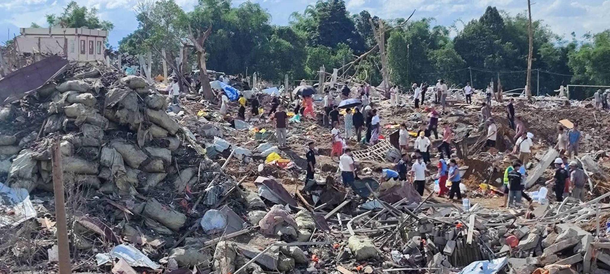 Nach Explosion von Munitionslager in Myanmar
