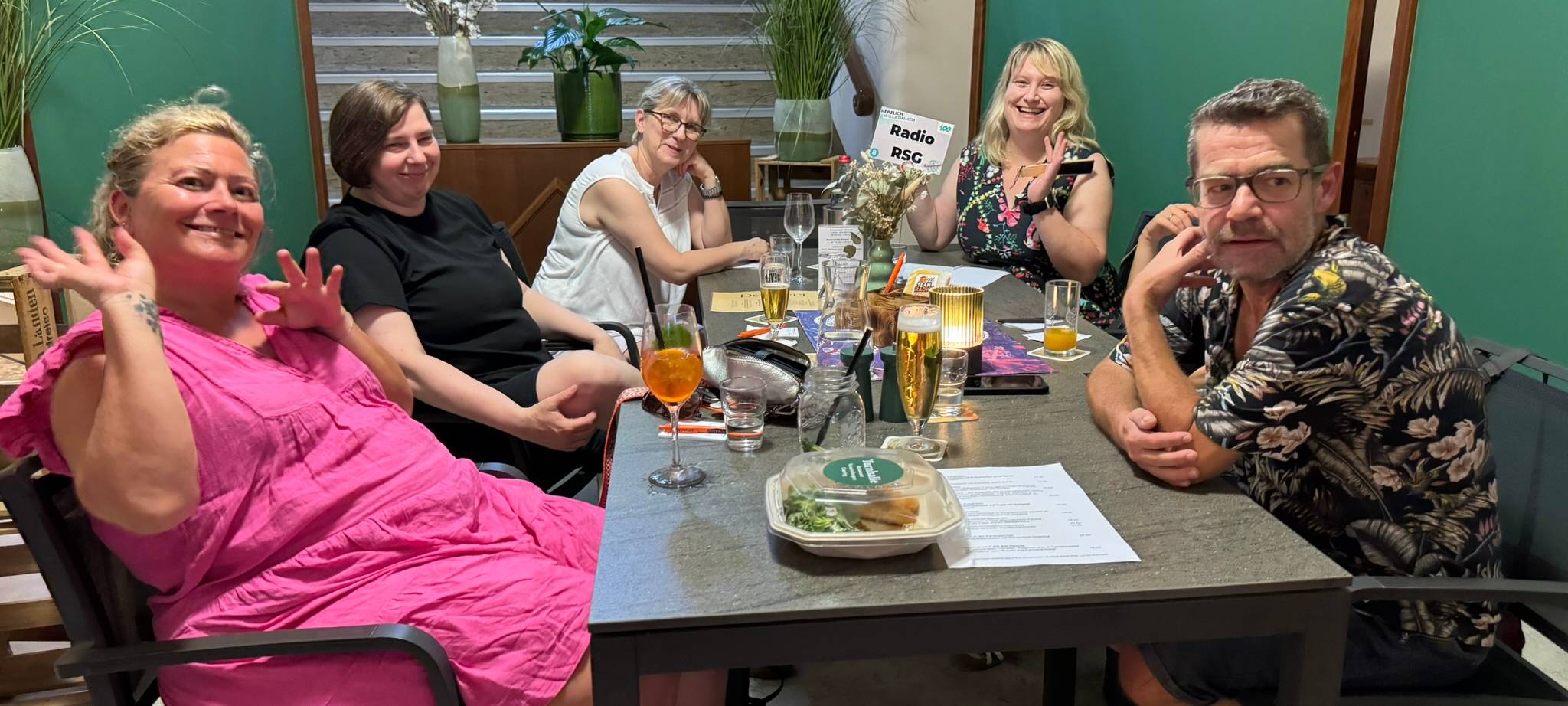 "Der bunte Haufen" gewinnt zum 2. Mal das Kneipenquiz