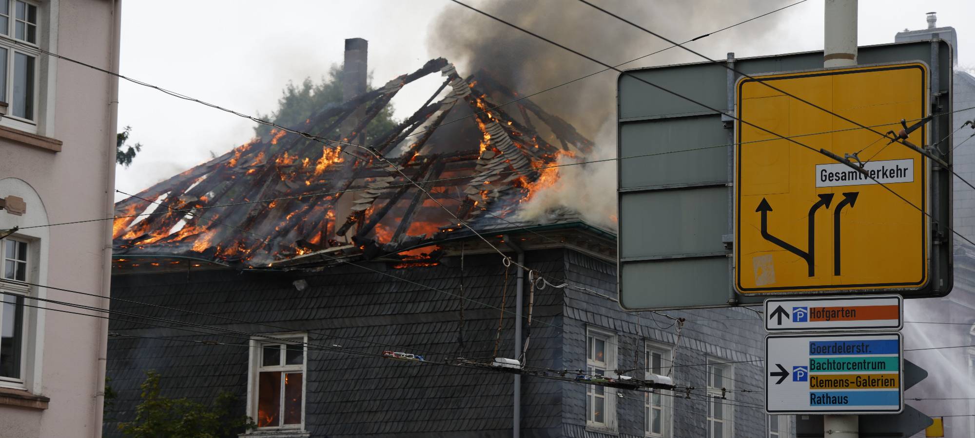 Solingen: Dachstuhlbrand am Werwolf