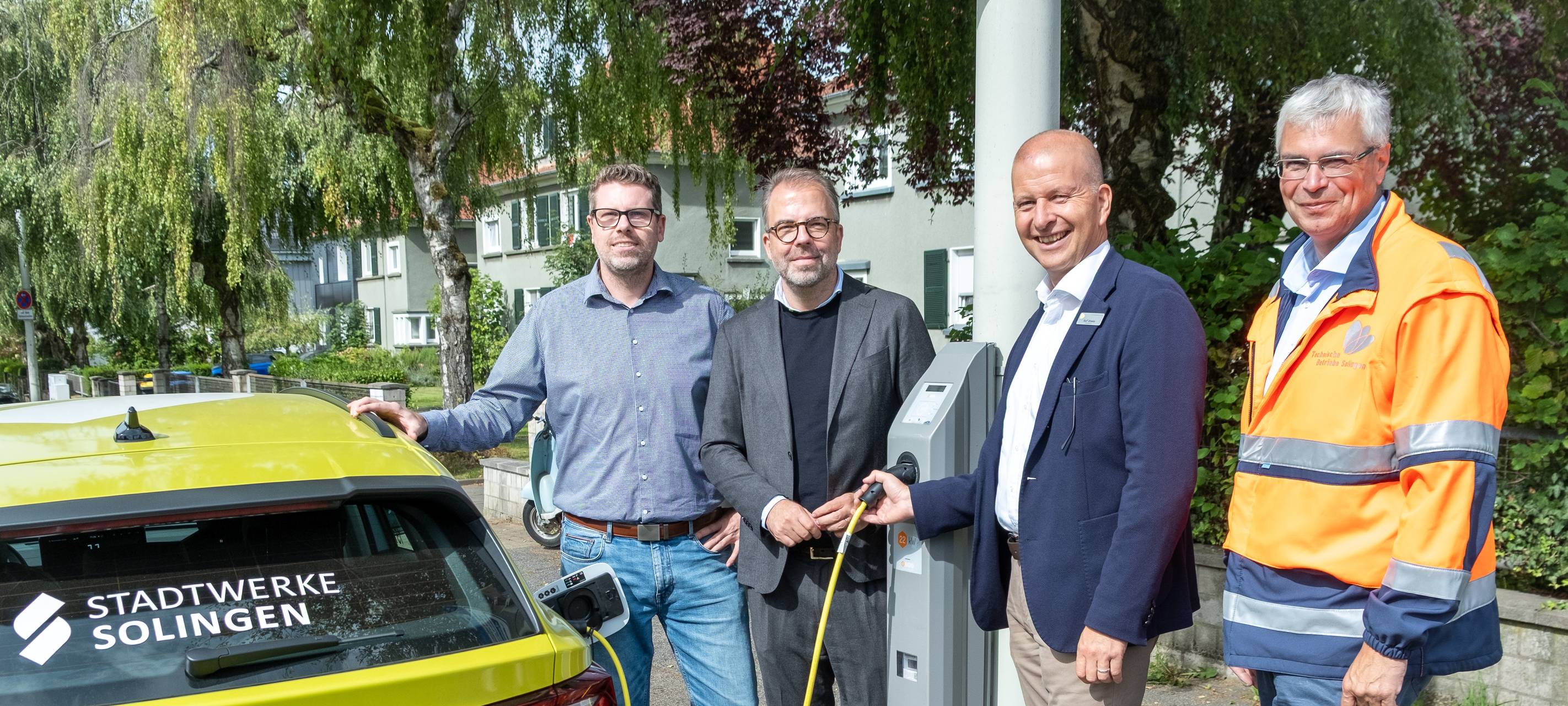Neue Laternenlader in Solingen in Betrieb