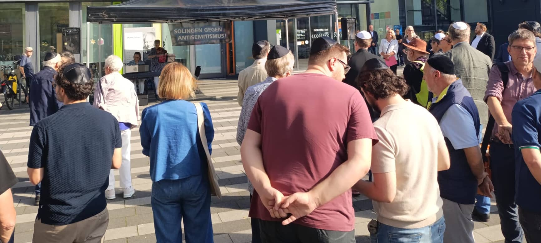 Stadt Solingen feiert neunten Kippatag gegen Antisemitismus