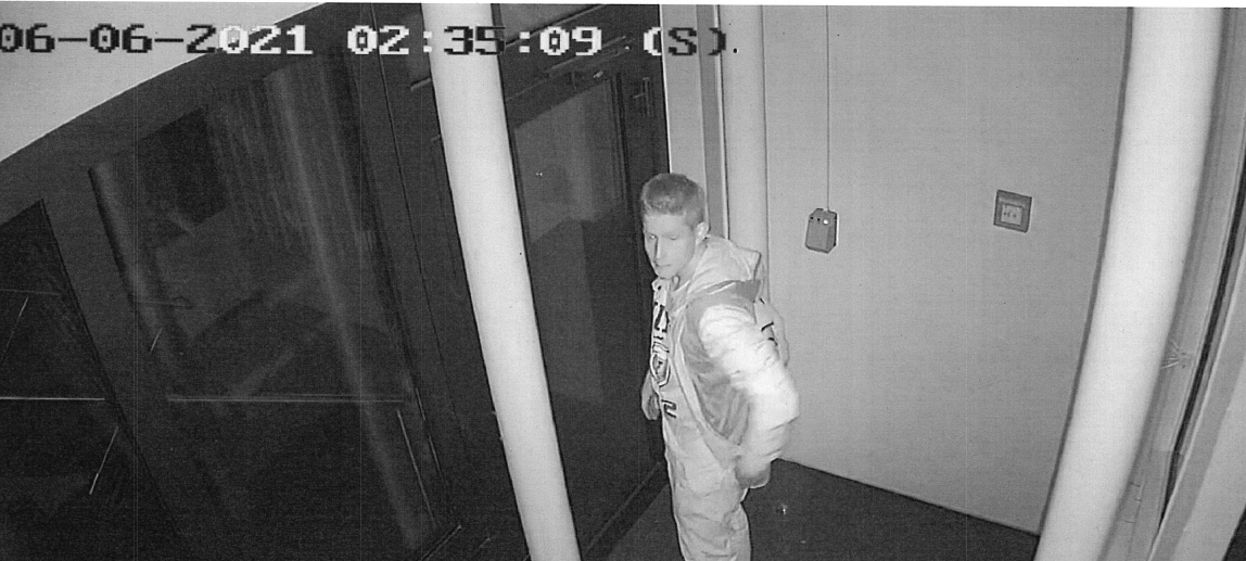 Polizei sucht Einbrecher