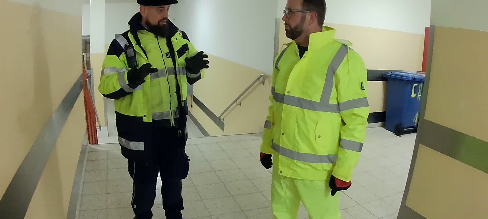 Knast live: Die Hof-Kolonne - Der mit dem Wolf fegt