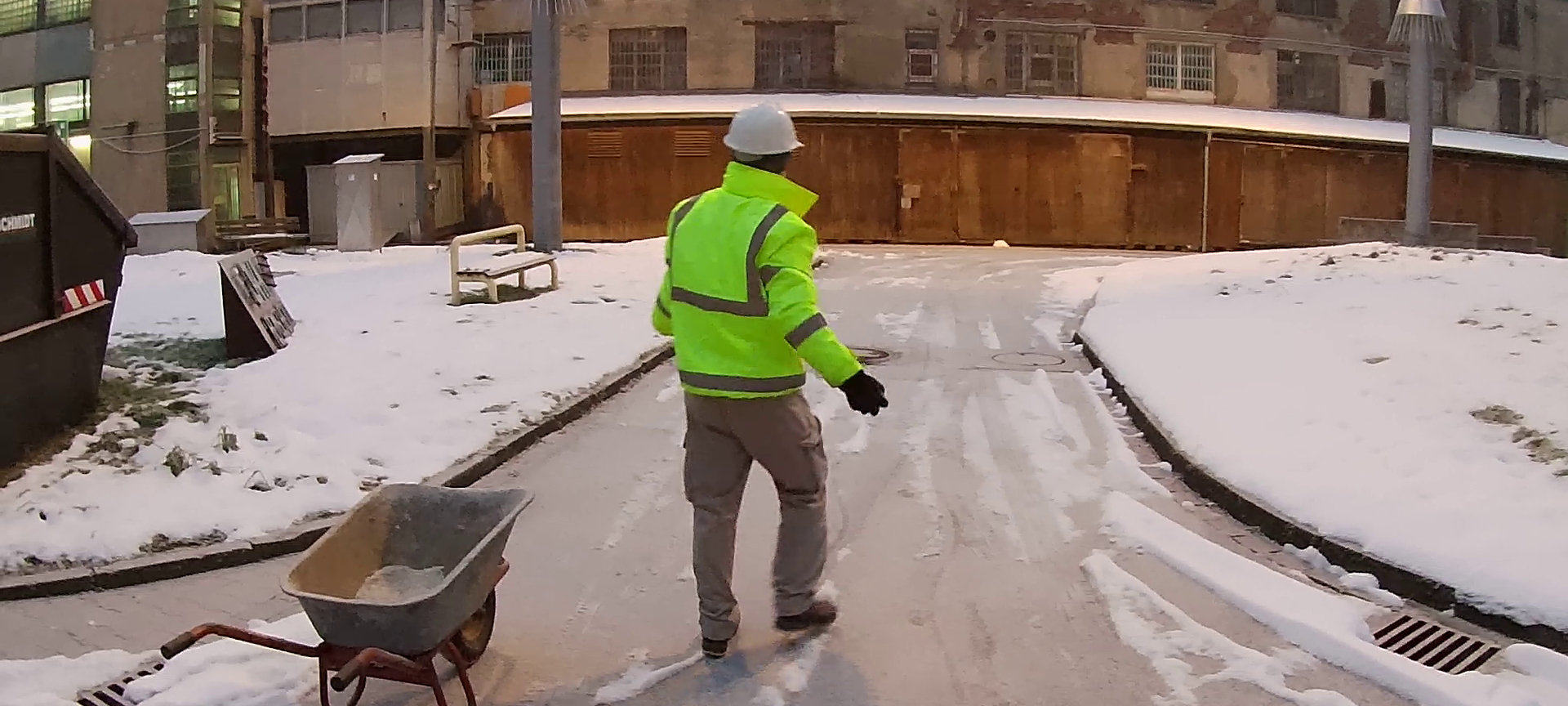 Knast live: Die Hof-Kolonne - Der mit dem Wolf fegt